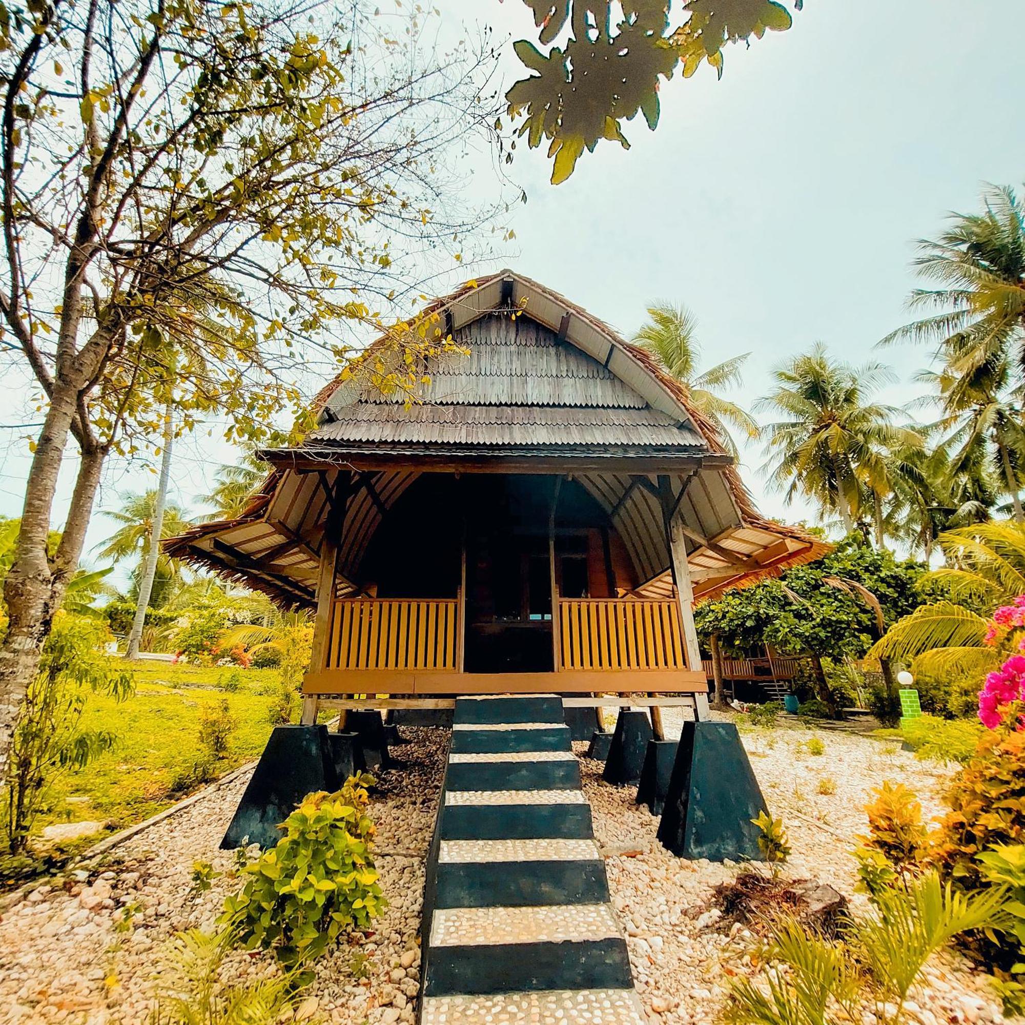 Sunari Beach Resort Selayar Padang  Екстериор снимка