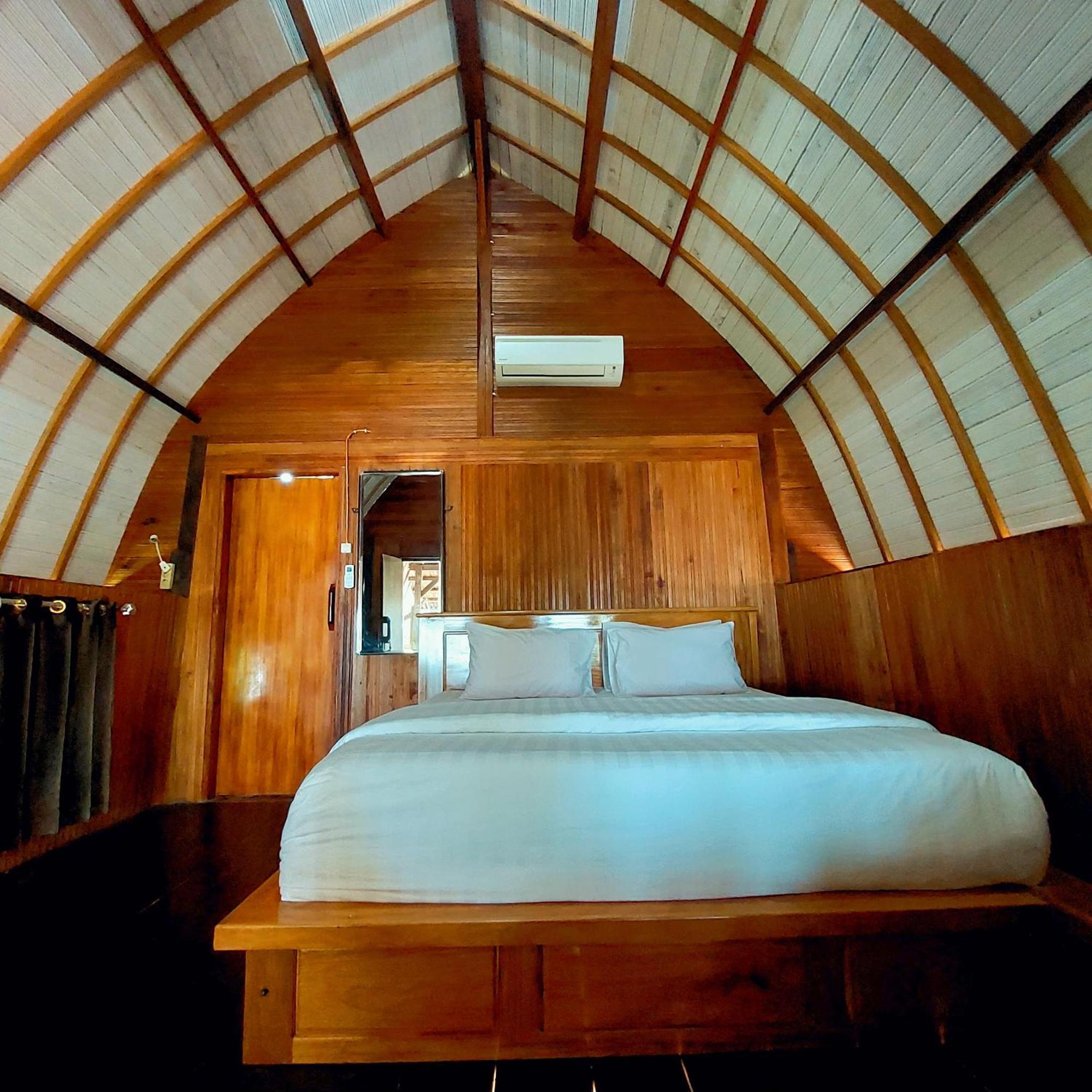 Sunari Beach Resort Selayar Padang  Екстериор снимка